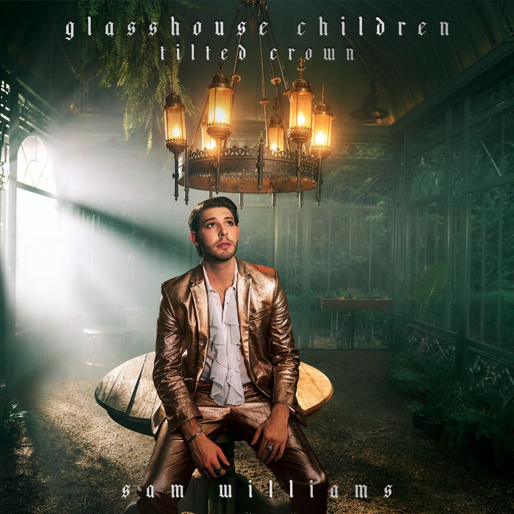 Glasshouse Children: Tilted Crown (Deluxe)